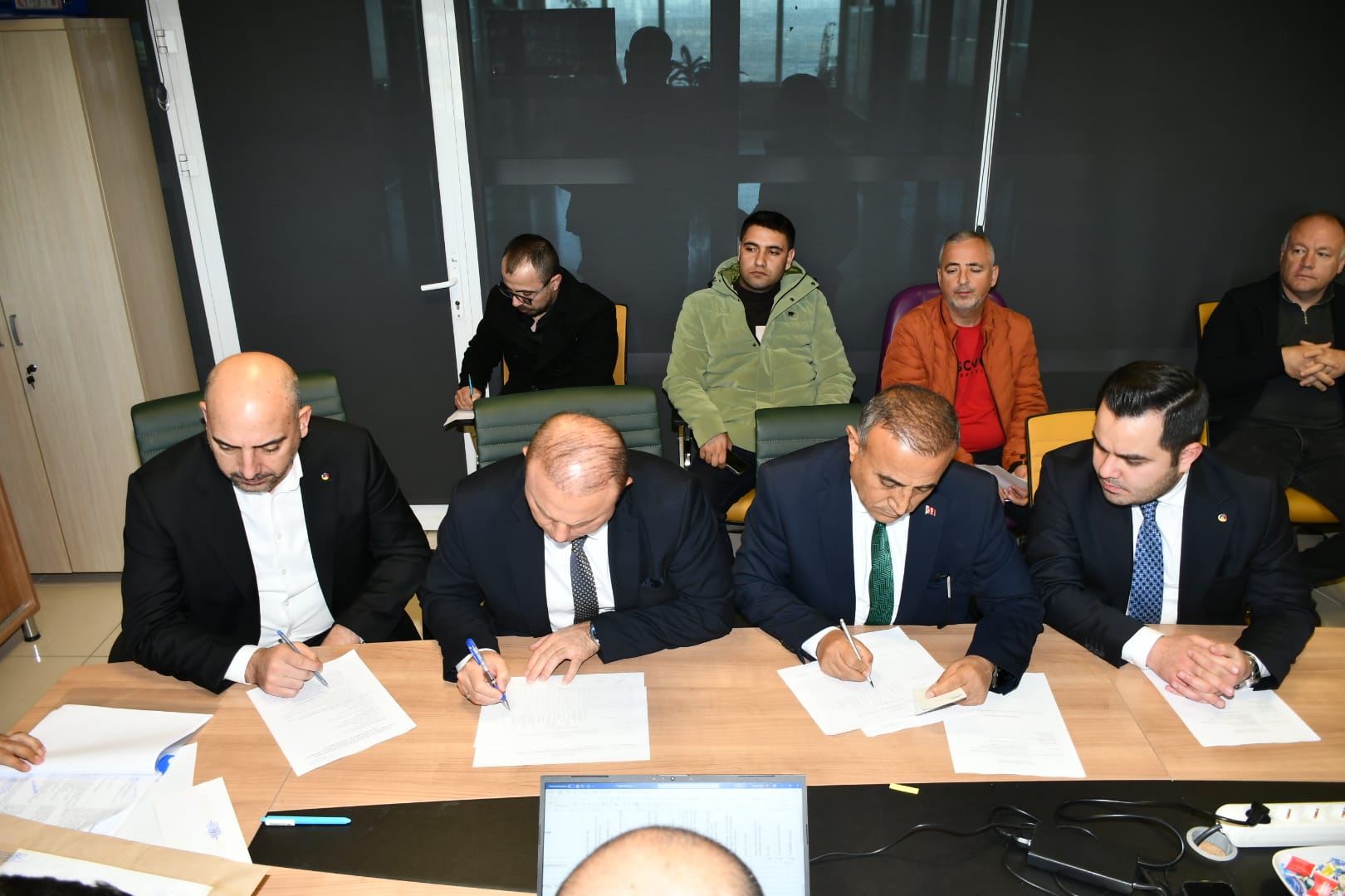 Jeotermal Kaynaklı Sera OTB Projesi’nde Dev Adım: Altyapı İhalesi Resmen Başladı
